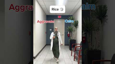 Foods that AGGRAVATE IBS Vs CALM IBS 🍌🍚🫘🍎With registered dietitian, Mona Khalil, PhD,RDN,LD